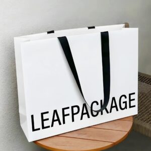 Custom Luxury Paper Shopping Bags with Handles